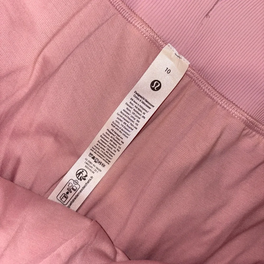 lululemon athletica blush pink leggings with logo tag